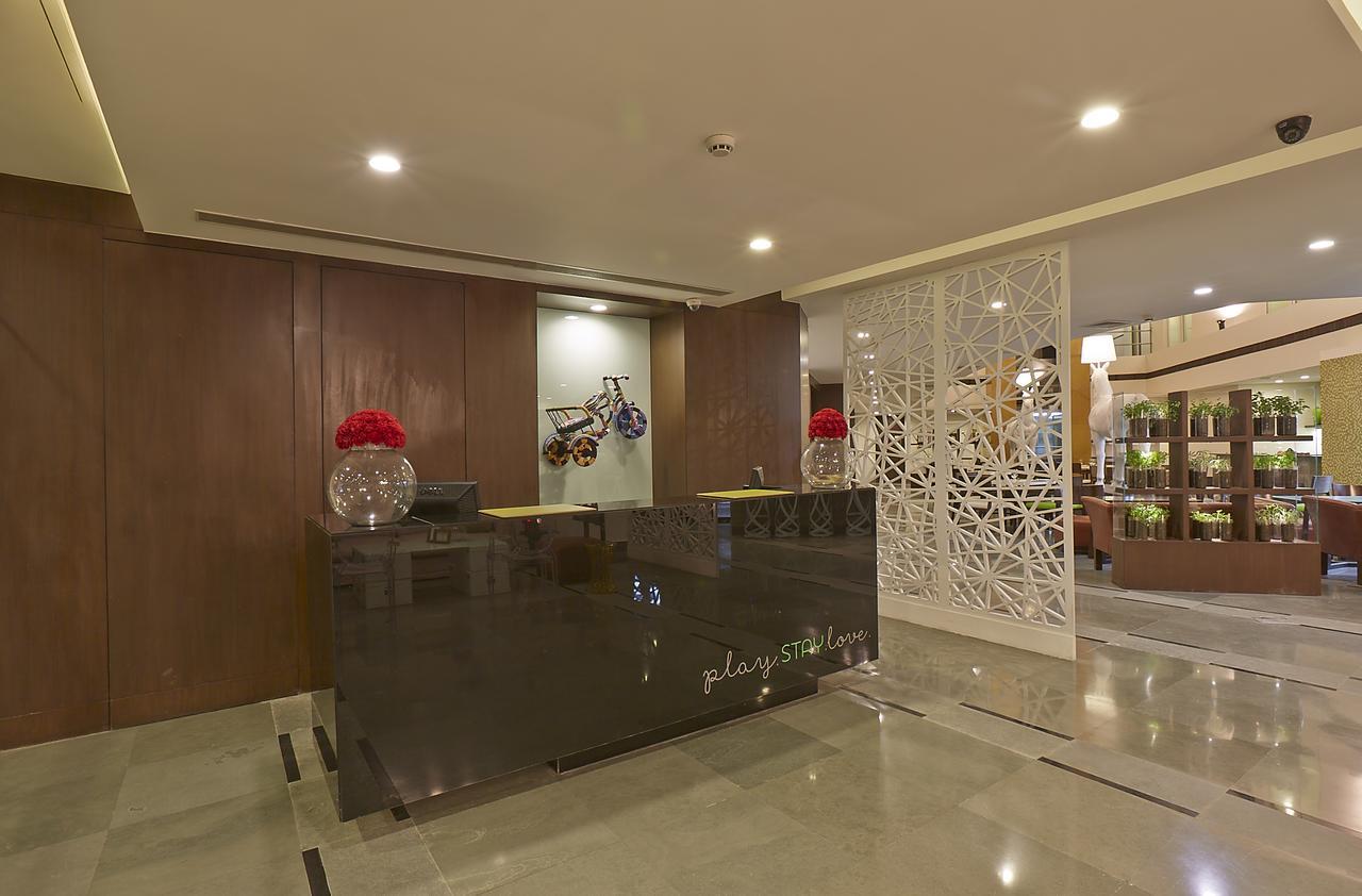 K10 Hotel Vadodara Eksteriør bilde